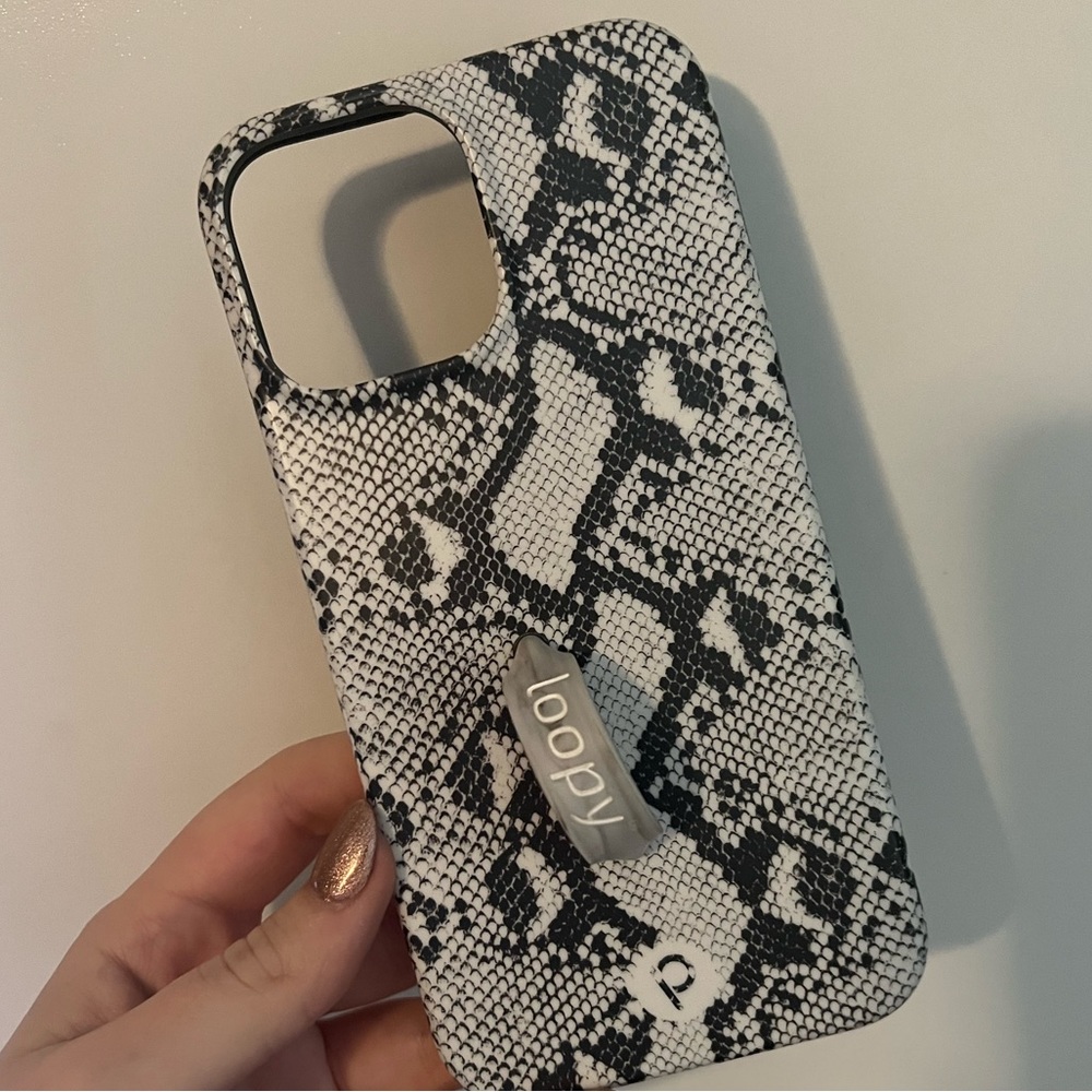 iPhone 13 Pro Max Loopy Case